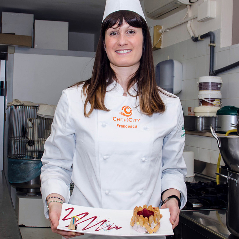 Nel derby pesarese di pasticceria amatoriale  la spunta la farmacista Francesca Tinti